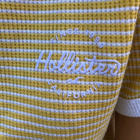 5/$25 Ribbed Crop Top - Picture 3 of 7